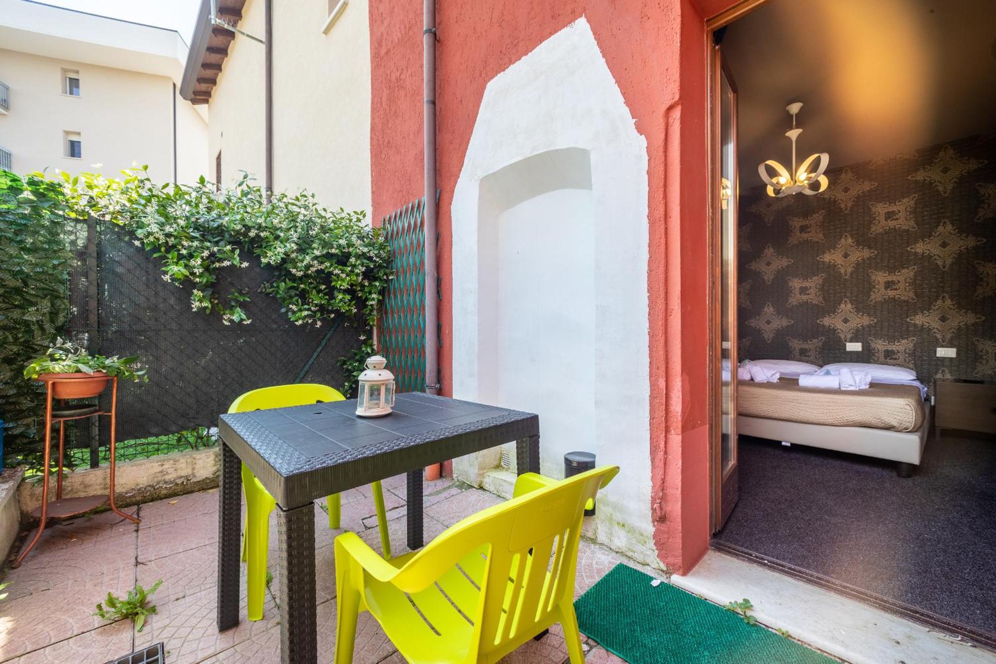 Italstay - Nuova Residenza Romeo - Affittacamere Verona Luaran gambar